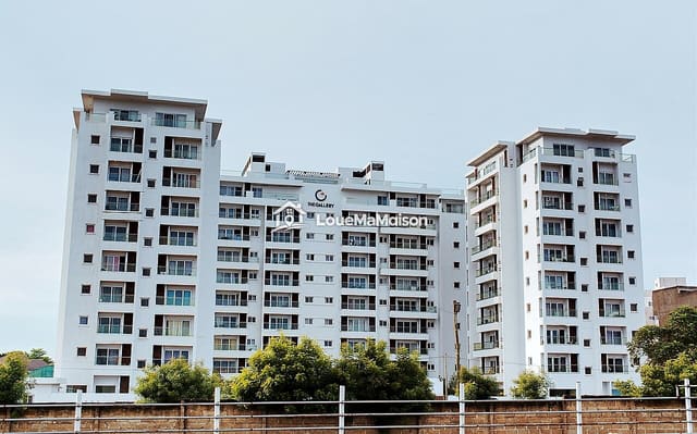 Grand 4 pièces avec balcon aux II Plateaux