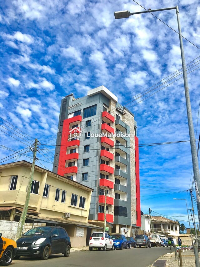 Appartement neuf avec balcon à Haie Vive