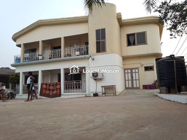 Appartement 2 chambres au premier étage à Sogoniko