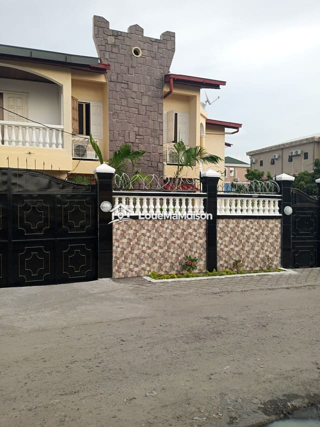 Villa avec jardin à Angondjé