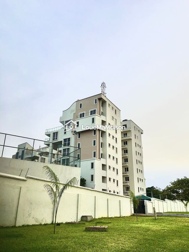 Appartement haut standing avec ascenseur à Ouaga 2000
