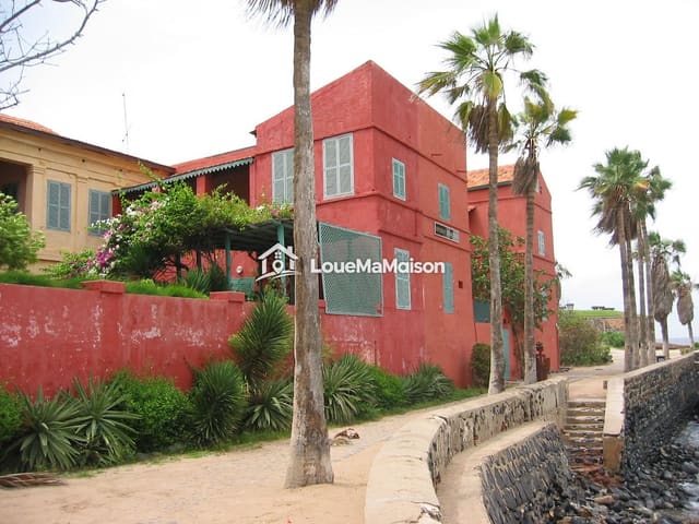 Maison ancienne à étage à Fann Hock