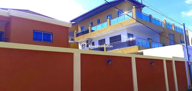 Villa beige avec bow-window au Haut de Gué-Gué