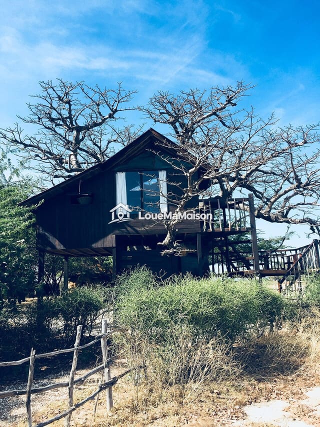 Studio à l'étage sous le baobab à Kamsonghin