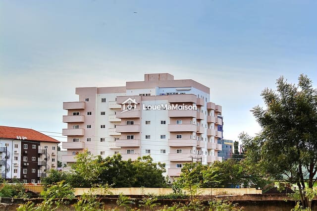 Appartement dans une résidence à Kalgondin