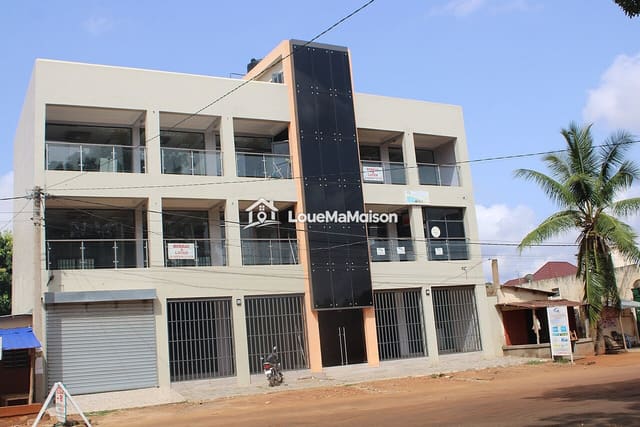 Appartement meublé à Bè, près de la plage
