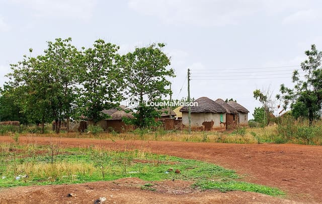 Terrain de 500 m² en terre rouge à Anyama